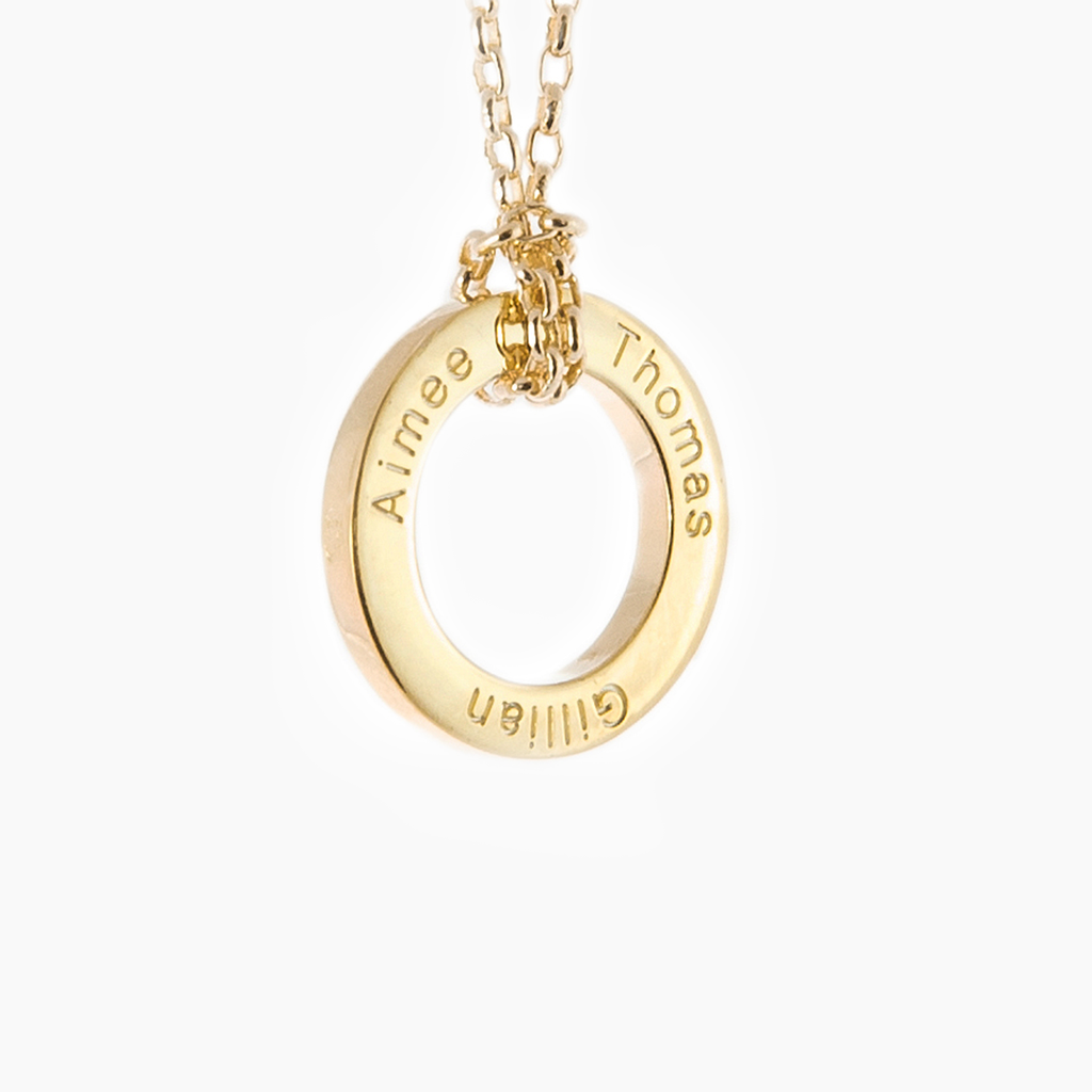 Babe yellow gold petite loop with chain and baby names