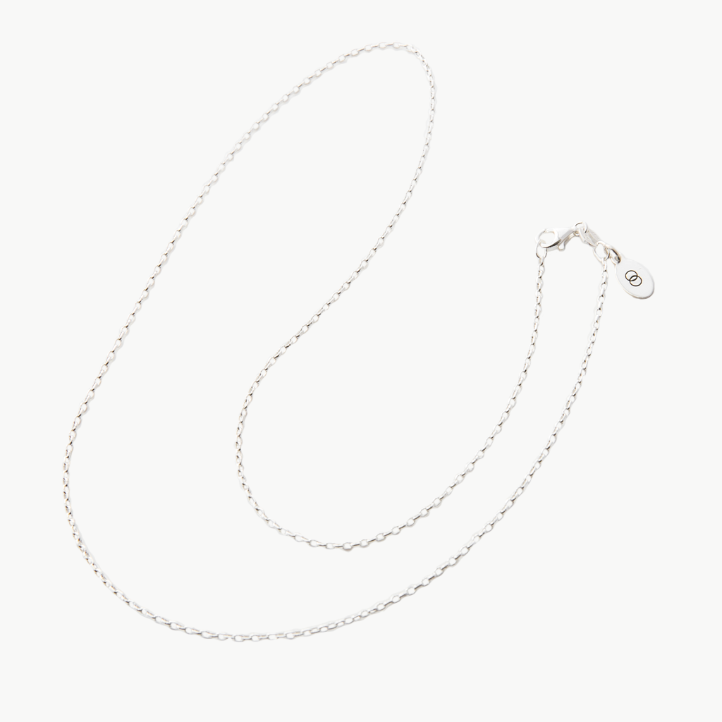 Petite sterling silver LoveLoops chain