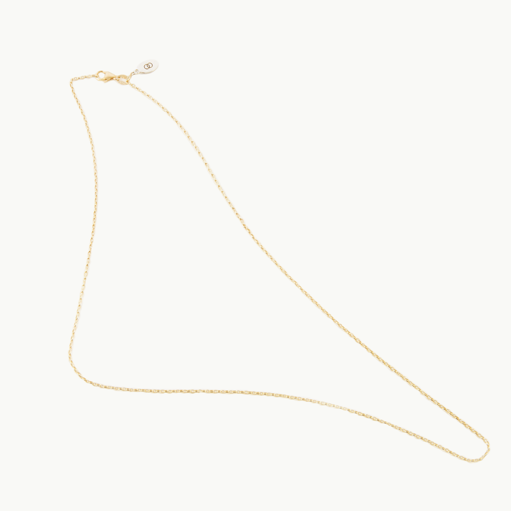 Petite solid yellow gold LoveLoops chain