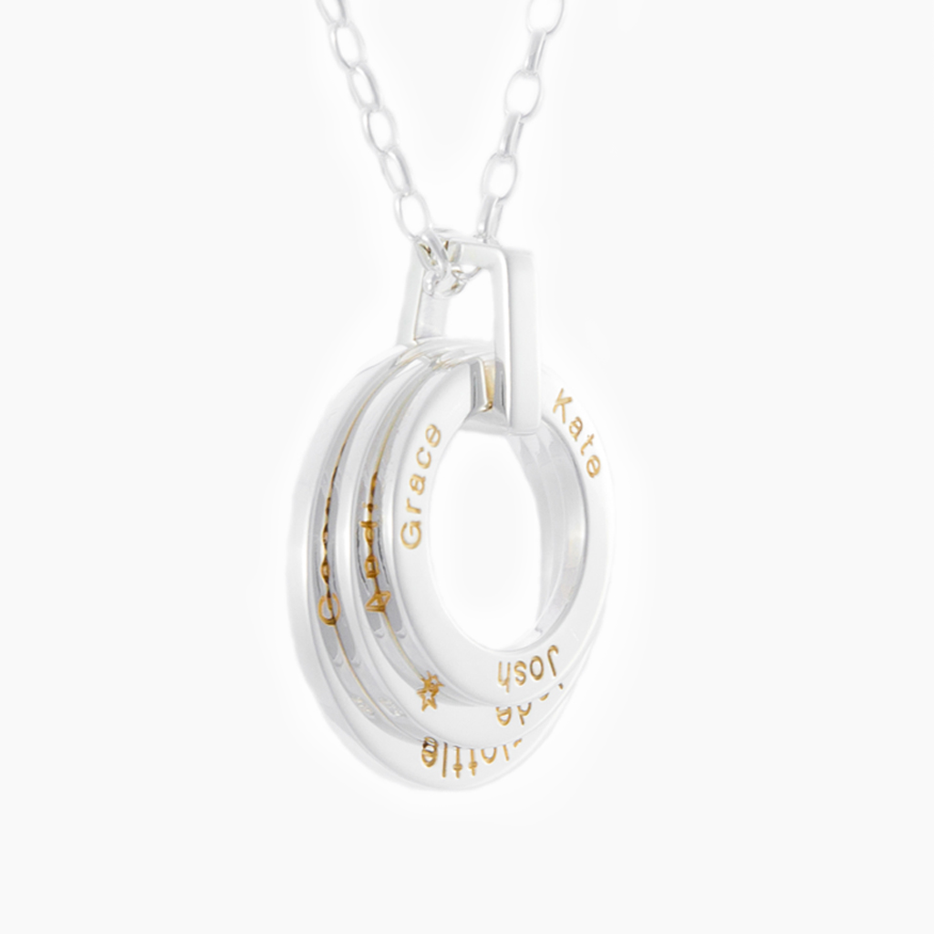 Eternal loops engraved with your loved ones names